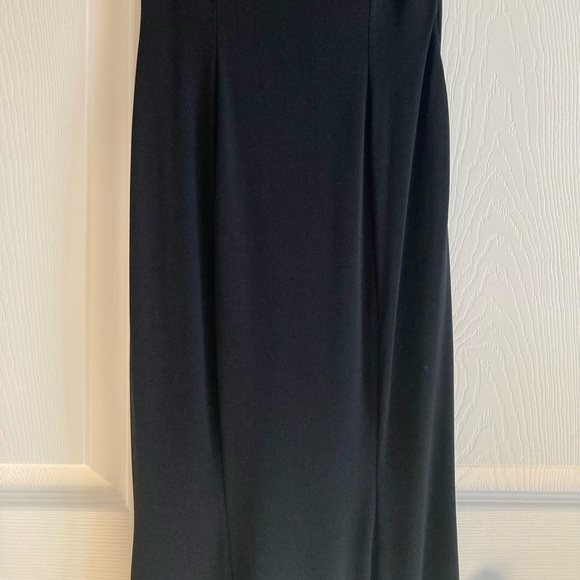 City Triangles Floor-Length Gown - Picture 6 of 8